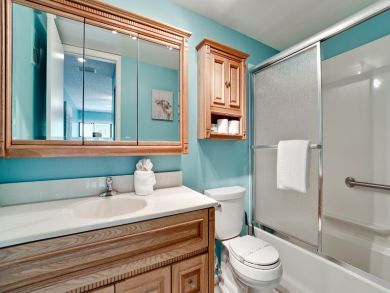 Great Value 2 Bedroom Holmes Beach Vacation Rental Sleeps 4